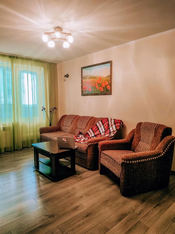 2 К Квартира Рядом Стадион Металлист М. Спортивная. Kharkiv Eksteriør billede